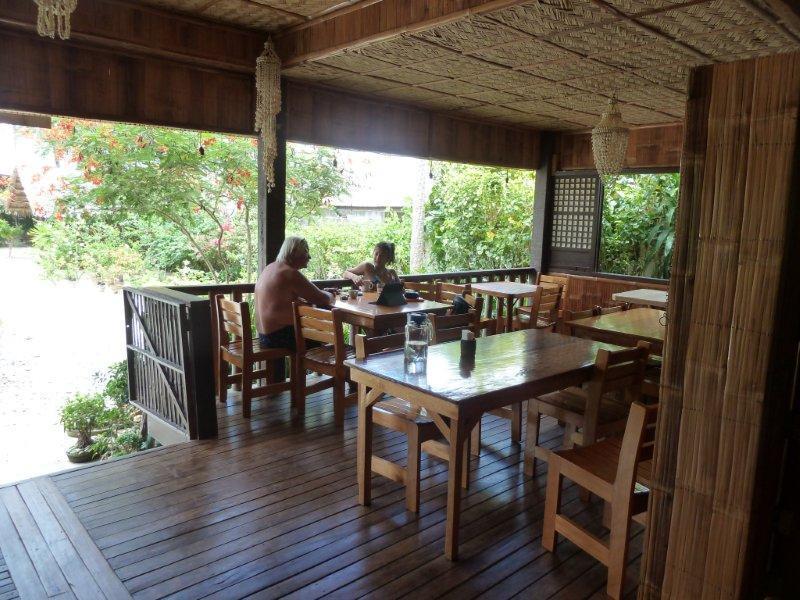 Bamboo House Beach Lodge & Restaurant Puerto Galera Εξωτερικό φωτογραφία